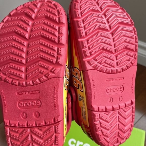 Size 1J - Crocs Classic Clog Lightning McQueen Preschool Disney Pixar Brand New - Picture 8 of 12